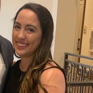 Meet your Posher, Carola